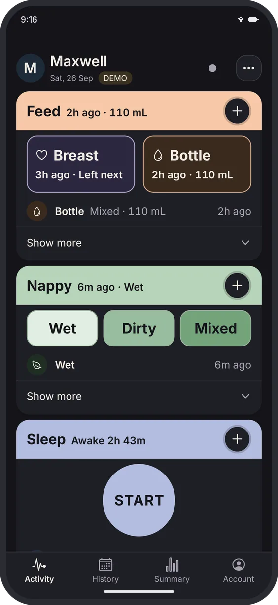 Dark mode: the Maxie home screen, the first thing you see after install